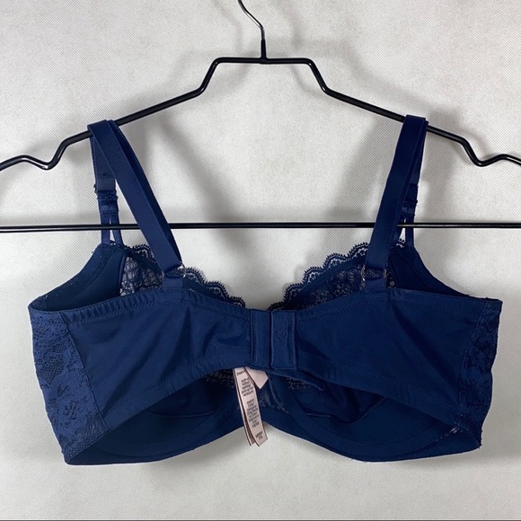Victoria Secret Dream Angels Navy Lace Bra - Picture 2 of 3